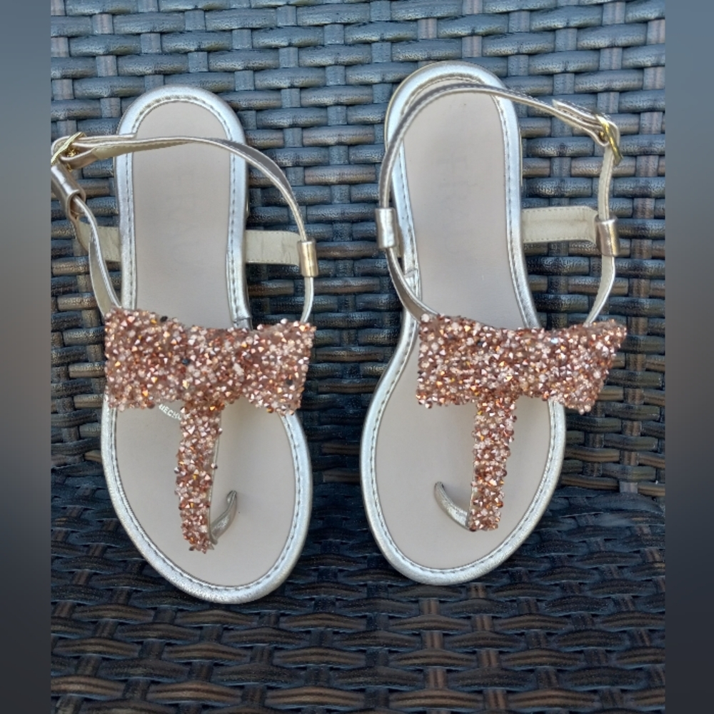 Colombian Glitter bow thong sandals from